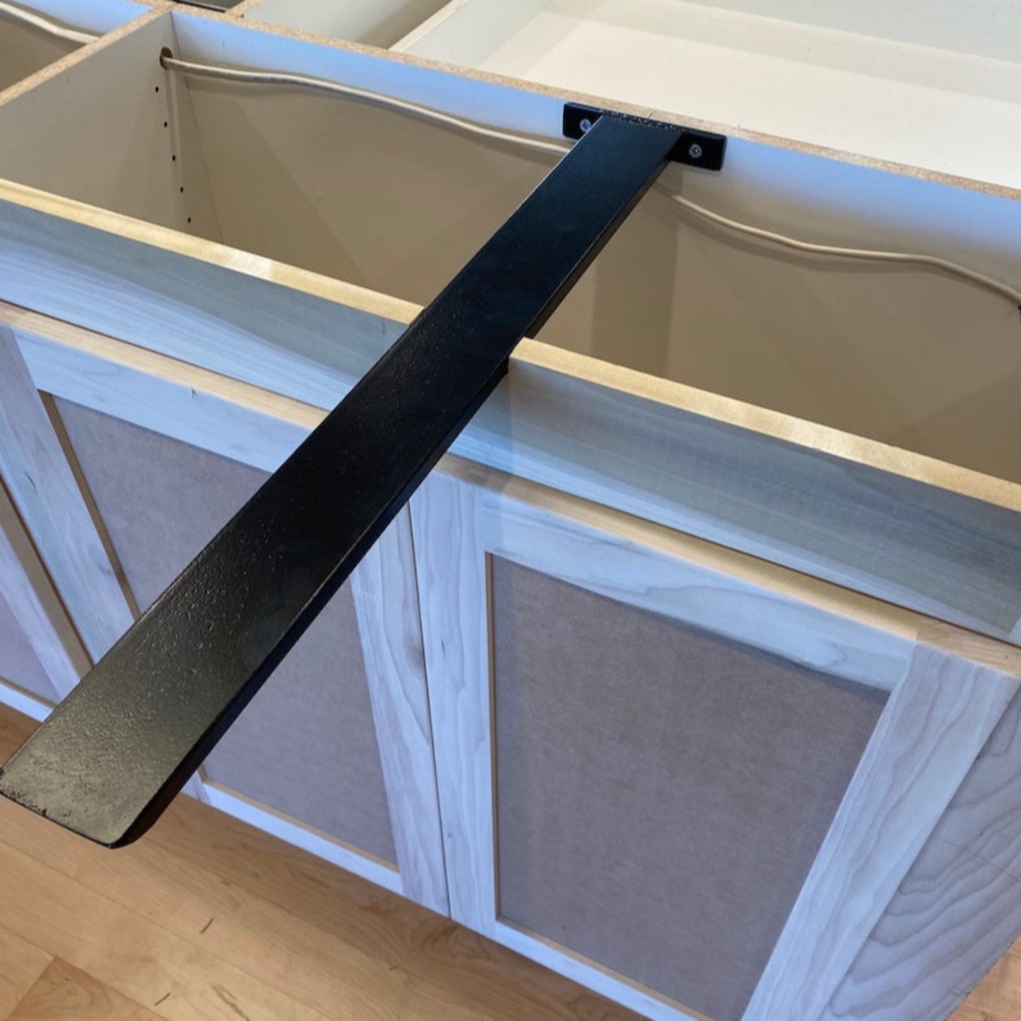 hidden island countertop support