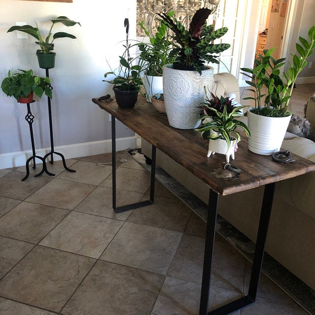 metal table legs